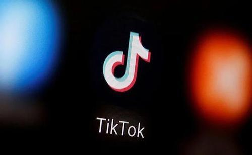 特朗普发帖呼吁挽救TikTok，一场社交媒体的风波