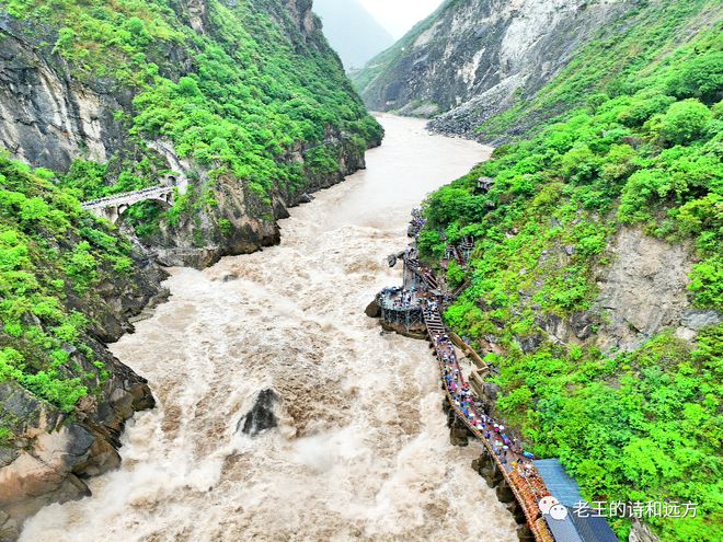 虎跳峡吧，探秘大自然的壮美奇观